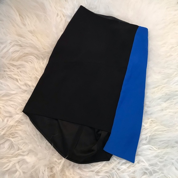 BALENCIAGA Knee-Length Zip-Up Skirt - Picture 2 of 7